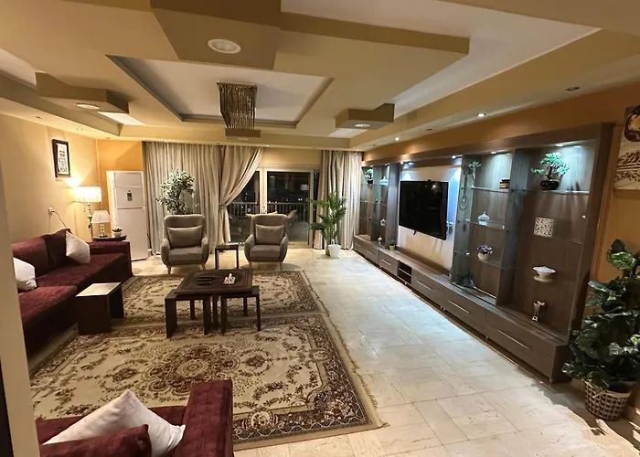 شقة فاخرة بإطلالة مباشرة على النيل الدور 23 Luxury Nile View Apartment 23rd Floor